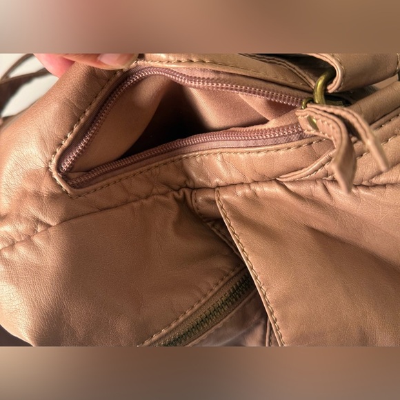 Genuine Leather Bentley Back back Cream/tan EUC - Picture 3 of 7